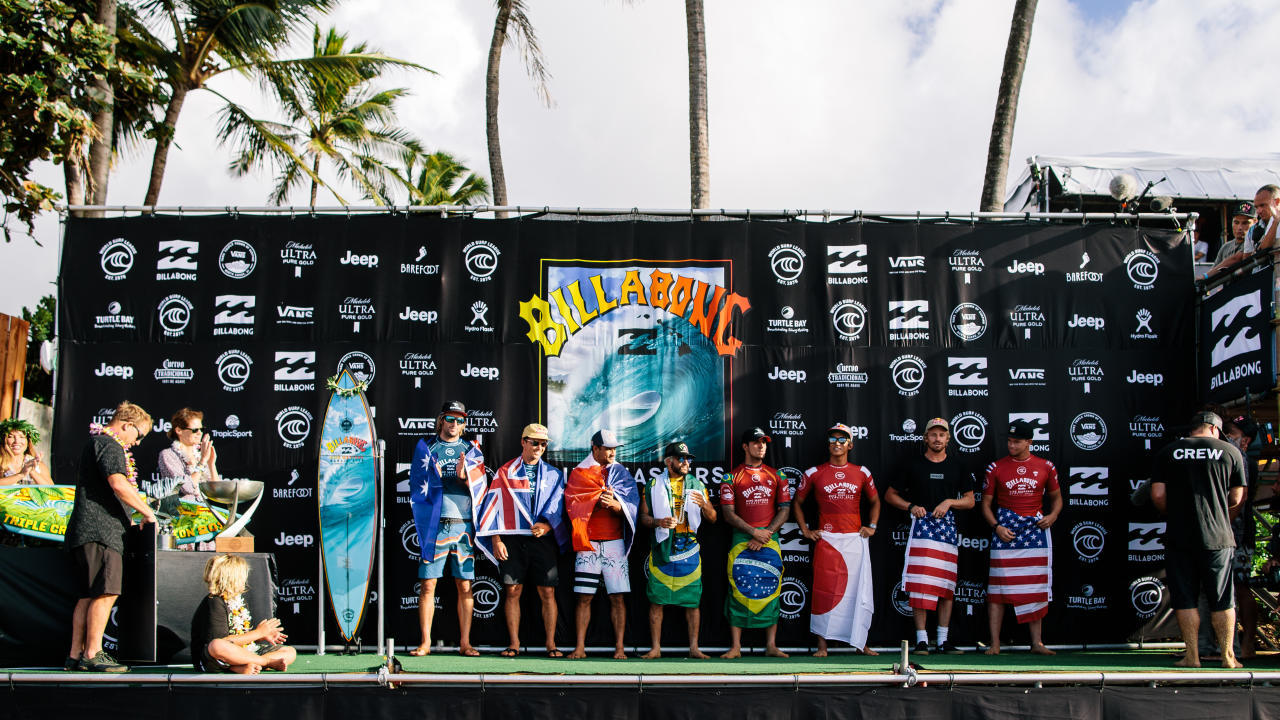 Provisional Olympic qualifiers at the 2019 Billabong Pipe Masters © WSL / Ed Sloane